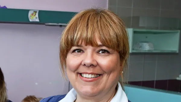 Doroteja Dobrinja

vodja zdravstvene nege v otroško-šolskem dispanzerju 
koprskega zdravstvenega doma, predsednica Strokovnega 
društva medicinskih sester, babic in zdravstvenih tehnikov 
Koper