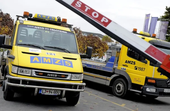 Predlog, da bi pokvarjena in poškodovana osebna vozila z 
avtocest in hitrih cest lahko odvažal le izvajalec po izboru Darsa je 
med prevozniki povzročila veliko razburjenja.