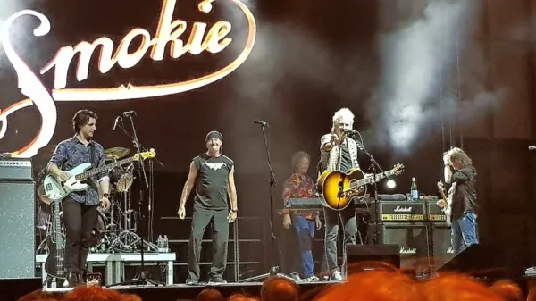 Smokie napolnili halo Tivoli