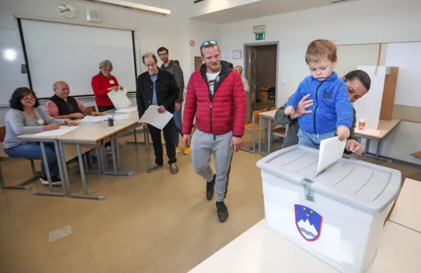 Z volišča na koprski Srednji tehniški šoli