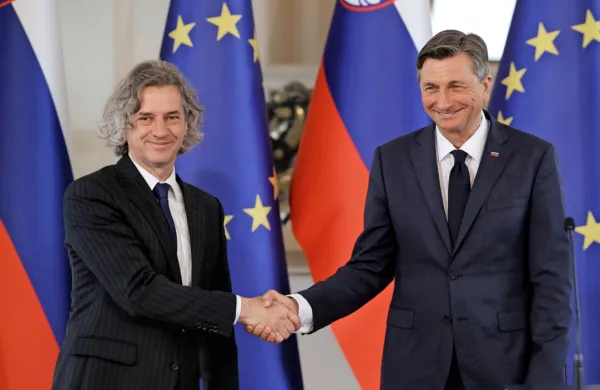 Golob pravi, da si operativne vlade želi še pred šolskimi počitnicami. 