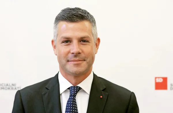 Iz stranke SD so sporočili, da je Matjaž Nemec potrdil, da bo po 
prenehanju mandata Tanji Fajon v Evropskem parlamentu zasedel 
mesto poslanca. 