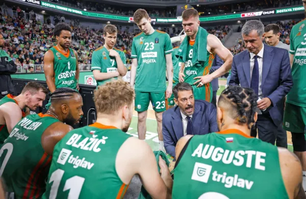 Košarkarji Cedevite Olimpije so v četrtfinalu evropskega pokala 
izgubili s Frutti Extra Bursasporom s 83:85 (21:23, 36:50, 64:67).