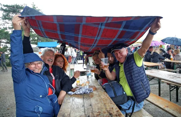 Delo je temeljna pravica, od katere si je treba tudi spočiti