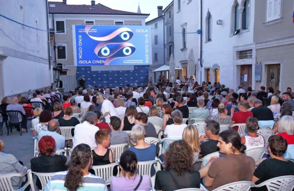 

Kino Otok bo v Izoli potekal od 1. do 5. junija. Festival  bo tudi 
okoljsko osveščen.