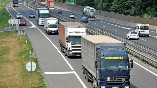 OZS je avtoprevoznike že pozvala k podražitvam prevozov, ki se 
bodo dražili tudi v prihodnje.