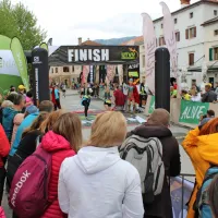 Ultramaraton Vipavska dolina 2022 je postregel z rekordno 
udeležbo tekačev, ki jih je ob progi in na cilju spodbujalo veliko 
navijačev. 