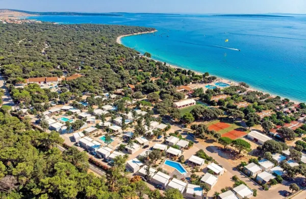 Trenutno so cene hotelskih namestitev 30 odstotkov nižje, kot 
bodo od julija dalje, v najudarnejših terminih pa bodo še dodatno 
poskočile.