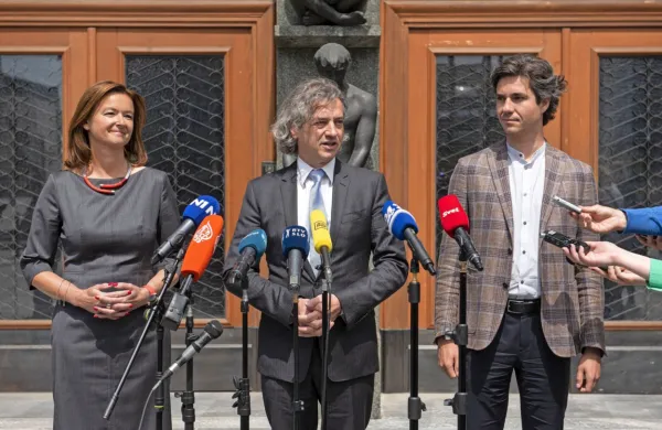 Skupna izjava za medije predsednika Gibanja Svoboda Roberta 
Goloba, predsednice SD Tanje Fajon in koordinatorja Levice Luke 
Mesca