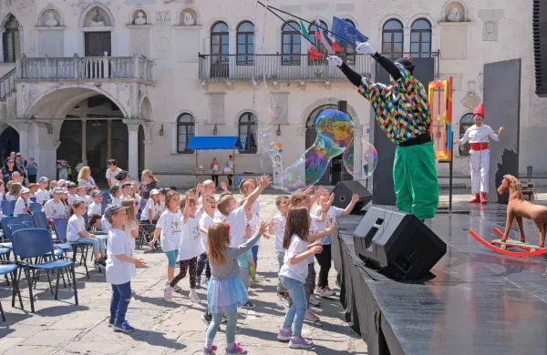 Občinski praznik se je začel z otroki