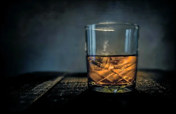 V samo štirih minutah je iz destilarne Glenfarclas izginilo za skoraj 
120.000 evrov viskija. 