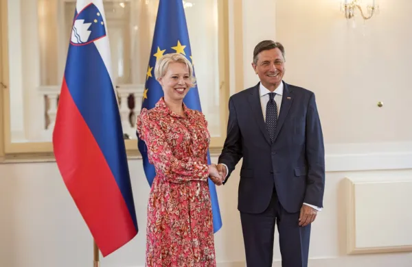 Glasovanje o mandatarju lahko pričakujemo prihodnjo sredo, sta 
se danes domenila predsednik republike Borut Pahor in predsenica DZ Urška Klakočar Zupančič. 
