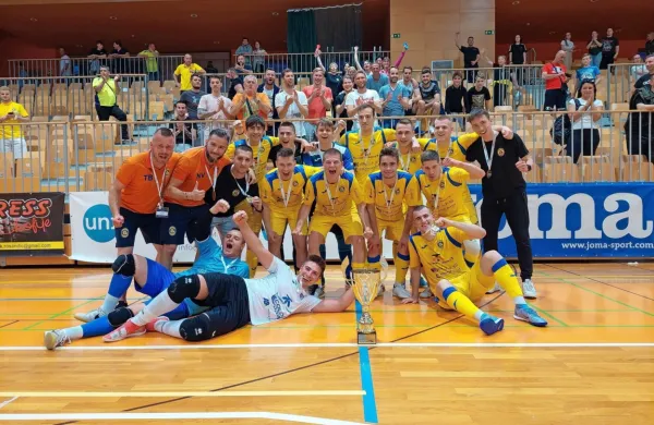 Bronx z mladinci dopolnil zbirko