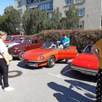 Z vožnjo s starodobniki so jim polep&scaron;ali dan