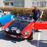 Z vožnjo s starodobniki so jim polep&scaron;ali dan