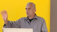 Župan Gregor Strmčnik ob novem štipendijskem odloku poudarja, 
da niti enega dijaka in študenta ne bodo pustili na cedilu. 