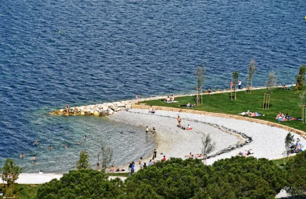 Park bo nared od sredine junija dalje, do takrat pa bo treba malce 
potrpeti s poležavanjem v novem parku. (Foto vir: MOK)