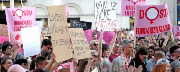 Zakaj želijo, da bi bila pravica do splava mo&scaron;ka domena?