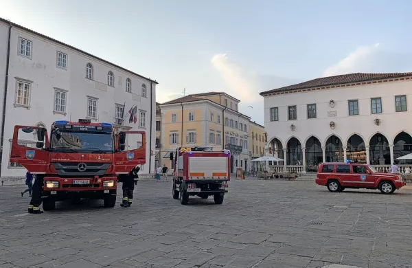 Gasilci so se na prijavo odzvali v velikem številu.