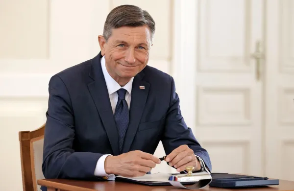 V uradnem listu je danes objavljenih več ukazov predsednika 
republike Boruta Pahorja o menjavah slovenskih veleposlanikov.