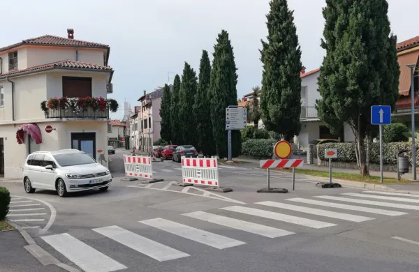 Bazovi&scaron;ko ulico naj bi danes sprostili