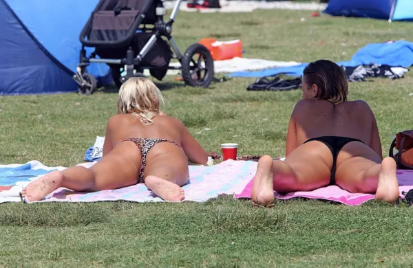 Sončenja z namenom porjavitve kože dermatologi že dolga leta ne 
priporočamo.