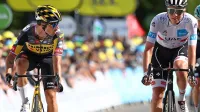 Primož Roglič (levo) je dvakrat zavrtel pedala na Giru, ki še čaka na 
prvi obisk Tadeja Pogačarja. 