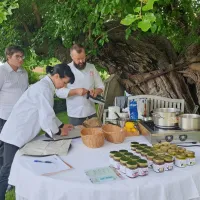 V sodelovanju s kmetijo Brinjevka bodo ponudili butične kulinarične proizvode.