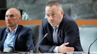V ekipi, ki je Danijelu Bešiču Loredanu pomagala pripravljati 
program, sta tudi dva nekdanja ministra, Aleš Šabeder (levo) in 
Dorjan Marušič.
