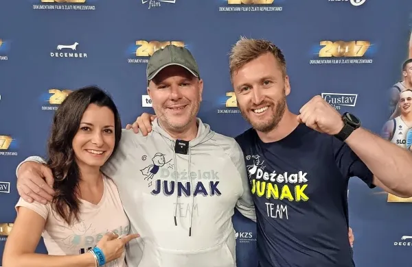 Miha  Deželak z Jano Morelj in Denisom Avdićem,