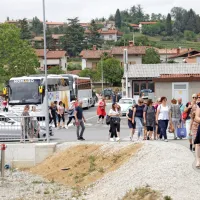 V Brdih živo, kot že dolgo ne: praznik se je vrnil na dobro letino če&scaron;enj (FOTO in VIDEO)