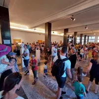 Čez 20.000 se jih je družilo z živalmi in se zabavalo s pravljičnimi junaki