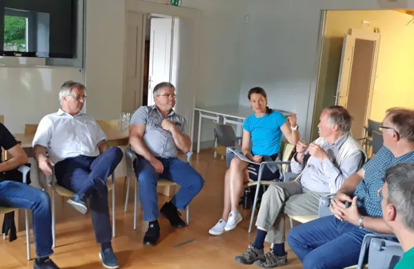Odbor za čisto Reko sestavljajo  predstavniki lokalnih skupnosti, 
civilnih iniciativ, društev, znanstvenih institucij in vseh zainteresiranih, ki delujejo v prid  čistejši reki.  