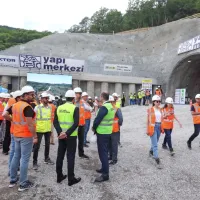 Na trasi drugega tira prebili prvi predor Mlinarji nad Osapsko dolino