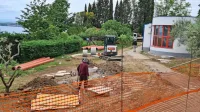 Najbolj dotrajan in potreben sanacije je bil interni kanalizacijski sistem OŠ  Antona Ukmarja na Markovcu.