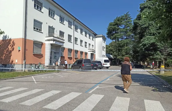 Nepridipravi so vlomili v zdravstveni dom v Šempetru pri Gorici in 
razdejali ambulante.