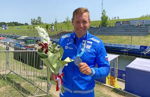Benjamin Savšek si je v Krakovu priveslal še 15. zmagovalne 
stopničke v svetovnem pokalu.  