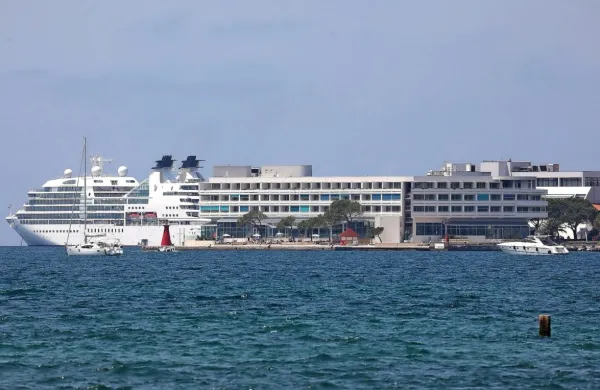 Hotel Histrion je res kapitanova kabina
