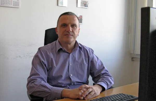V. d. generalnega direktorja policije Boštjan Lindav je za vodenje 
Policijske uprave (PU) Koper pooblastil vodjo službe direktorja PU 
Koper Dimitrija Marušiča.