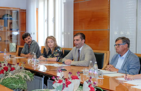  Tadej Stolič, Pavla Jarc, Klemen Miklavič in Marjan Zahar.