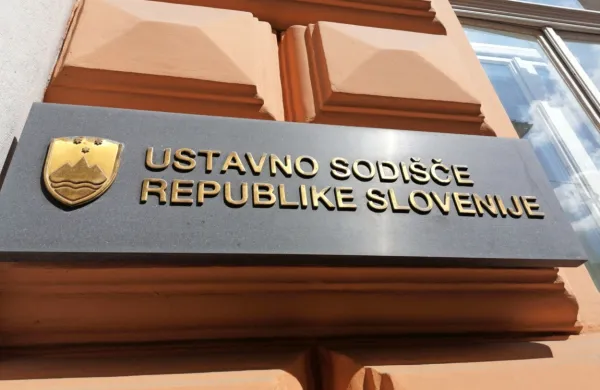 Ustavno sodi&scaron;če zavrglo pritožbo Janeza Jan&scaron;e na sklep o zastaranju zadeve Patria