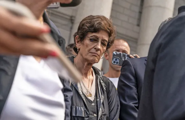 Danes 60 letna Ghislaine Maxwell bo morala v zaporu dočakati 80. 
rojstni dan. 