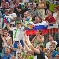 Slovenija pred polnimi Stožicami nadigrala Hrva&scaron;ko