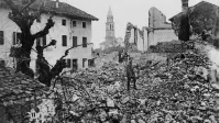 Porušena Gorica po premiku fronte proti reki  Piavi.