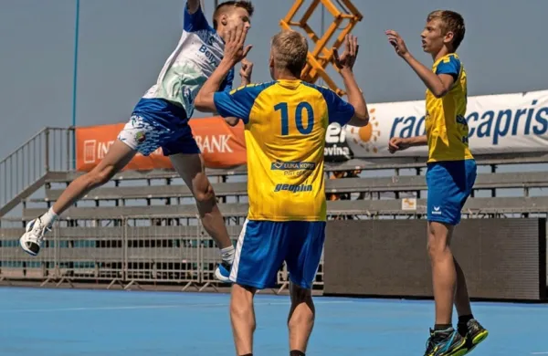 Na Eurofestu kar 132 ekip iz 15 držav