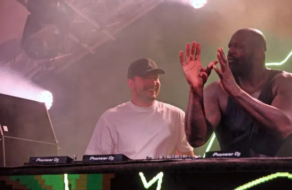 Shaquille O'Neal je Luki Dončiću pokazal, kako metati na koš.