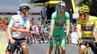Barva majce pomeni vodstvo v kateri od kategorij, najbolj zlata je 
seveda rumena majica (z leve): Tadej Pogacar (UAE Team Emirates), Wout Van Aert in Jonas Vingegaard (Jumbo-Visma).