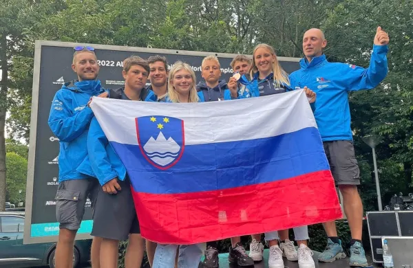 Slovenski jadralski predstavniki v Haagu
