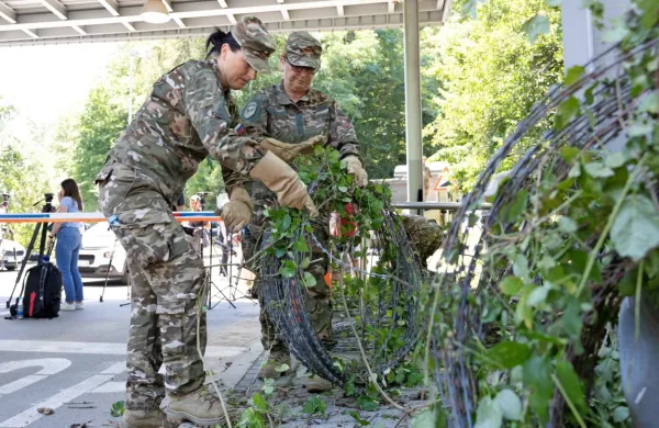 Začeli z odstranjevanjem žice na meji s Hrva&scaron;ko
