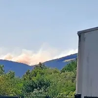Ognjeni zublji zajeli Ren&scaron;ki vrh